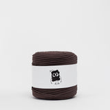 Chien brun : Fil de T-shirt recyclé